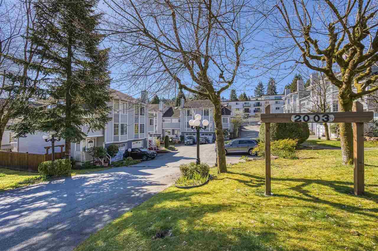 202 2003 Clarke St, Port Moody Team Vince Chan