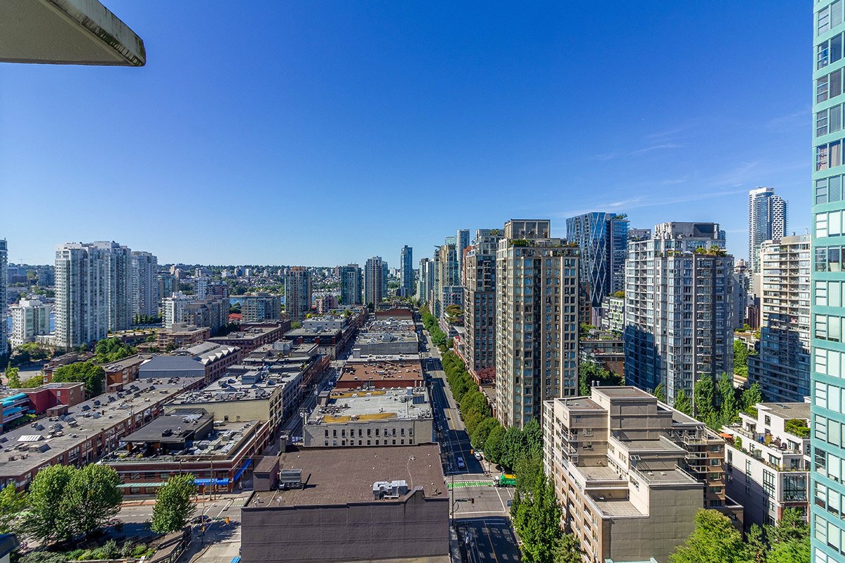 2201 928 Homer Street, Vancouver Team Vince Chan