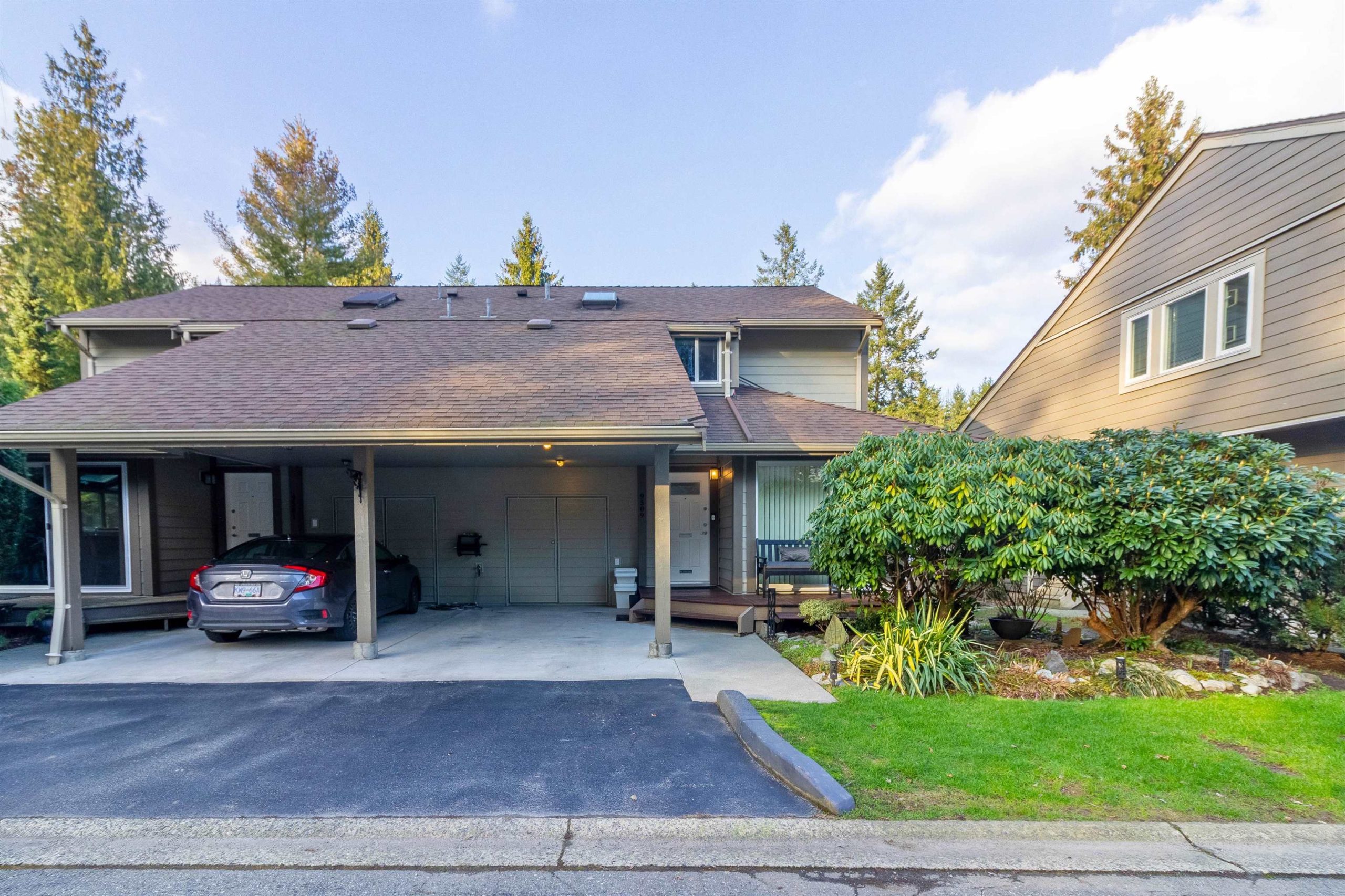 9509 WILLOWLEAF PLACE, BURNABY - Team Vince Chan